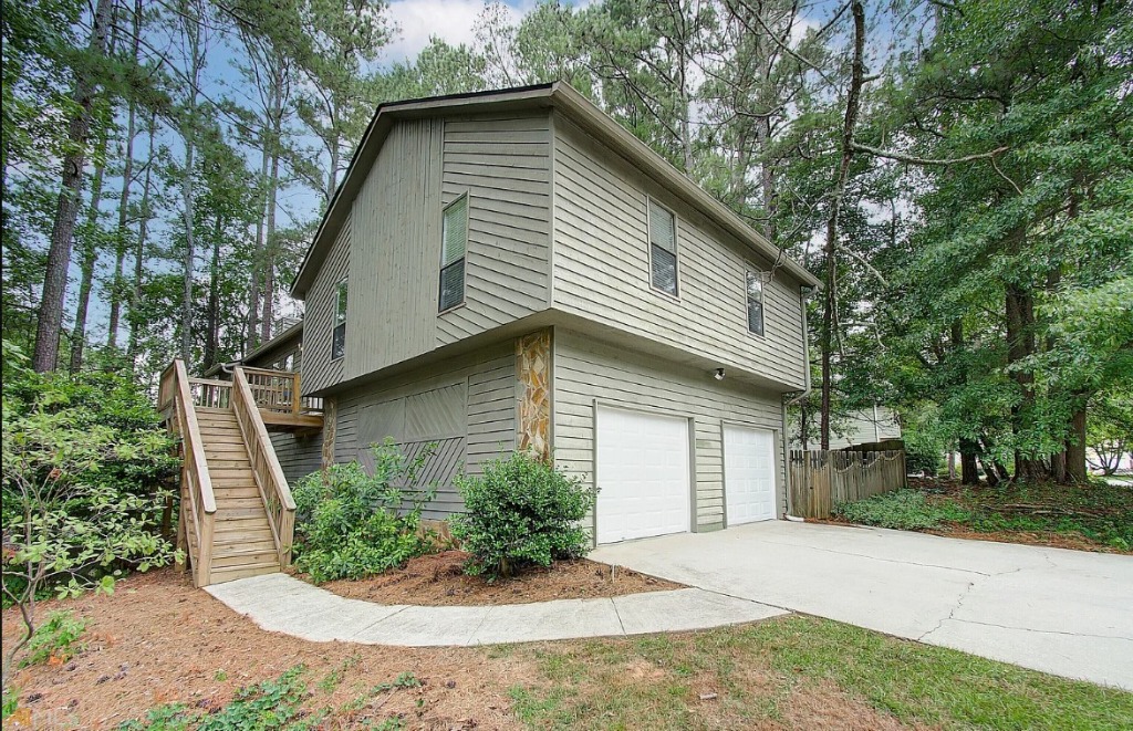 Before - studio transformation: exterior