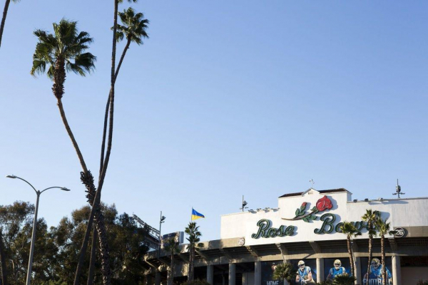 Rose Bowl Stadium and Rose Bowl Flea Market