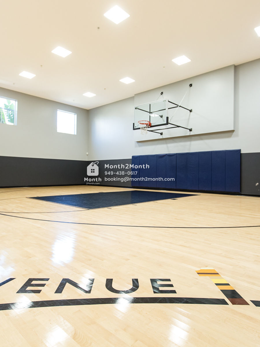 Portrait original scholarship 042