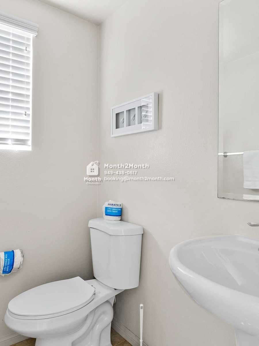 Portrait original 20230416212456 a2ac3109 021 brightpoppy