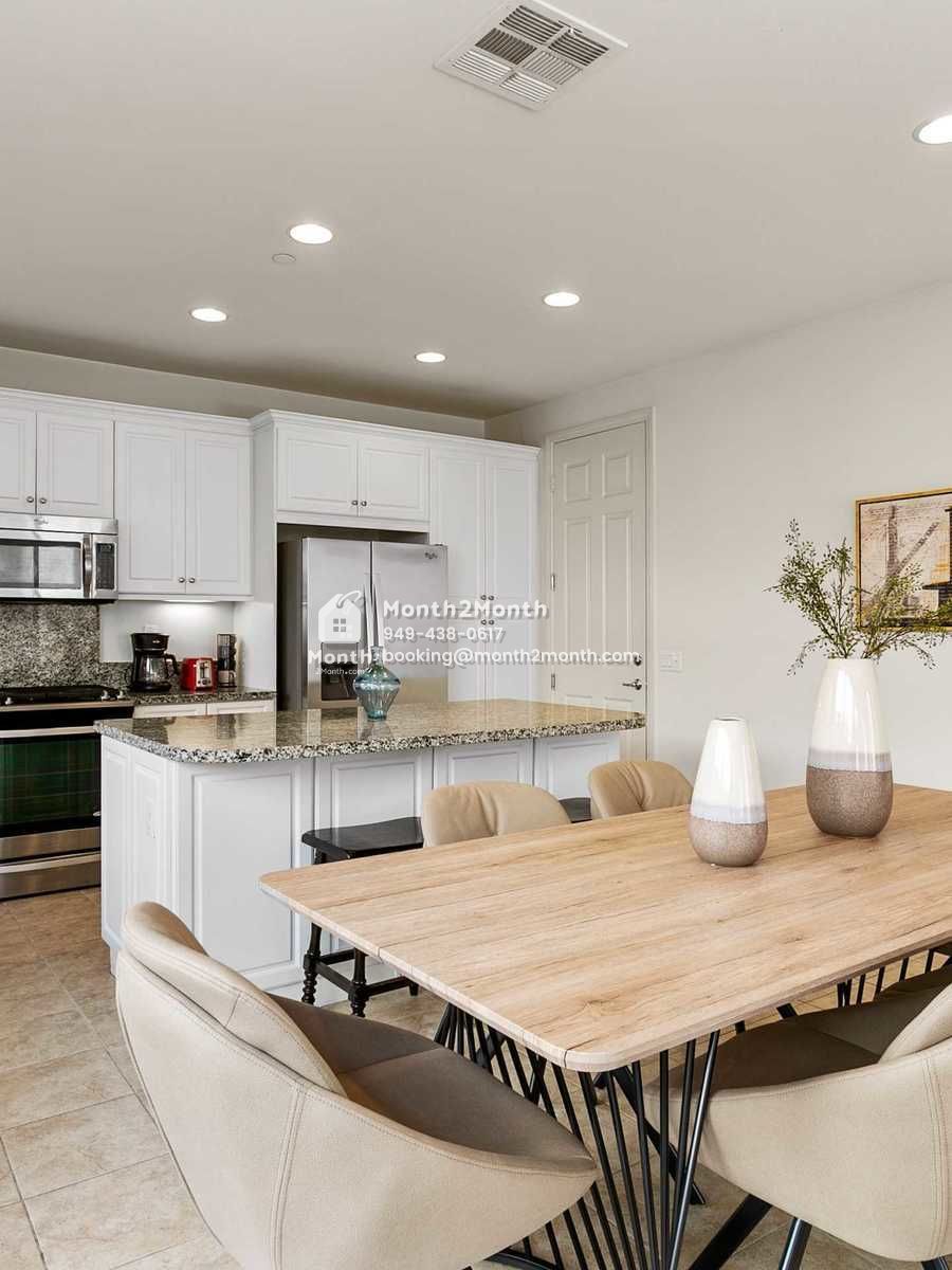 Portrait original 20230416212540 44cffa6f 021 brightpoppy