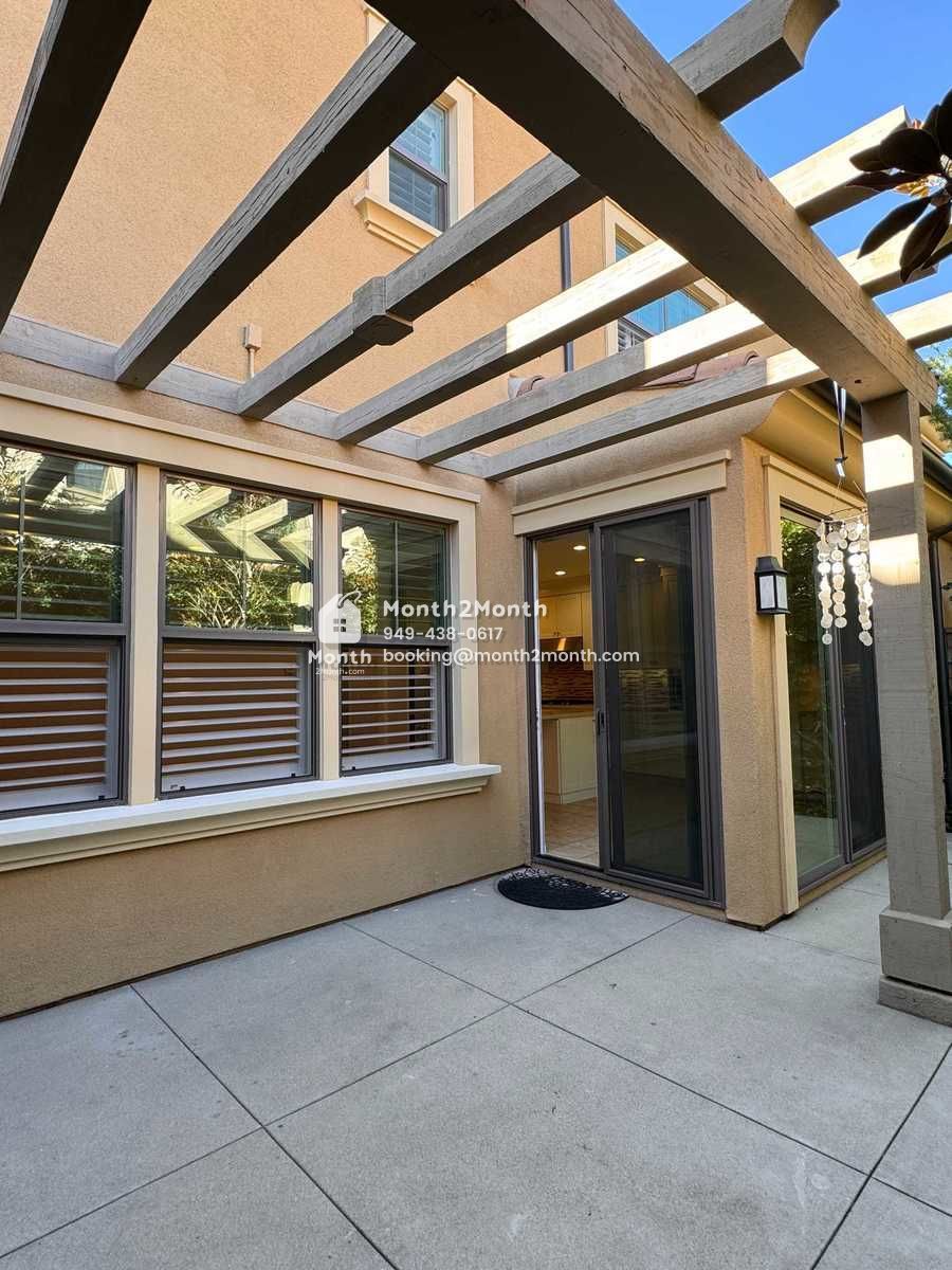 Portrait original 20231212161222 d1f8a92c img 8463