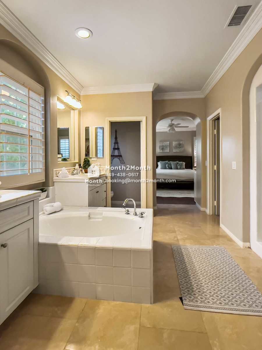 Portrait original 20241209100640 733a6b05 034 63secretgarden