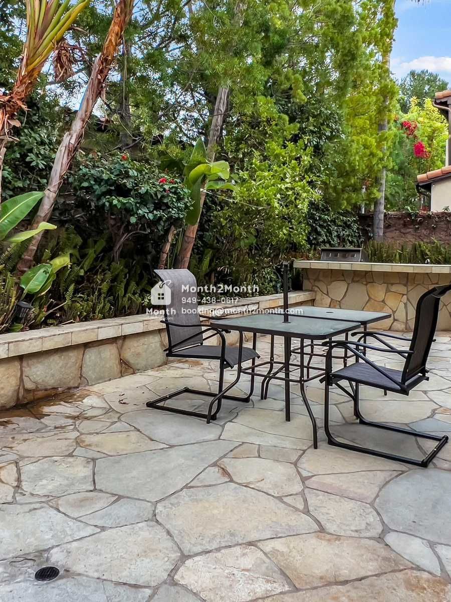 Portrait original 20241209100706 49777326 034 63secretgarden