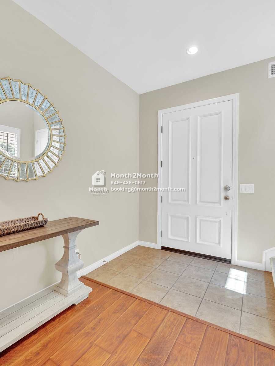 Portrait original 20250811004742 cce57eca indoor 07