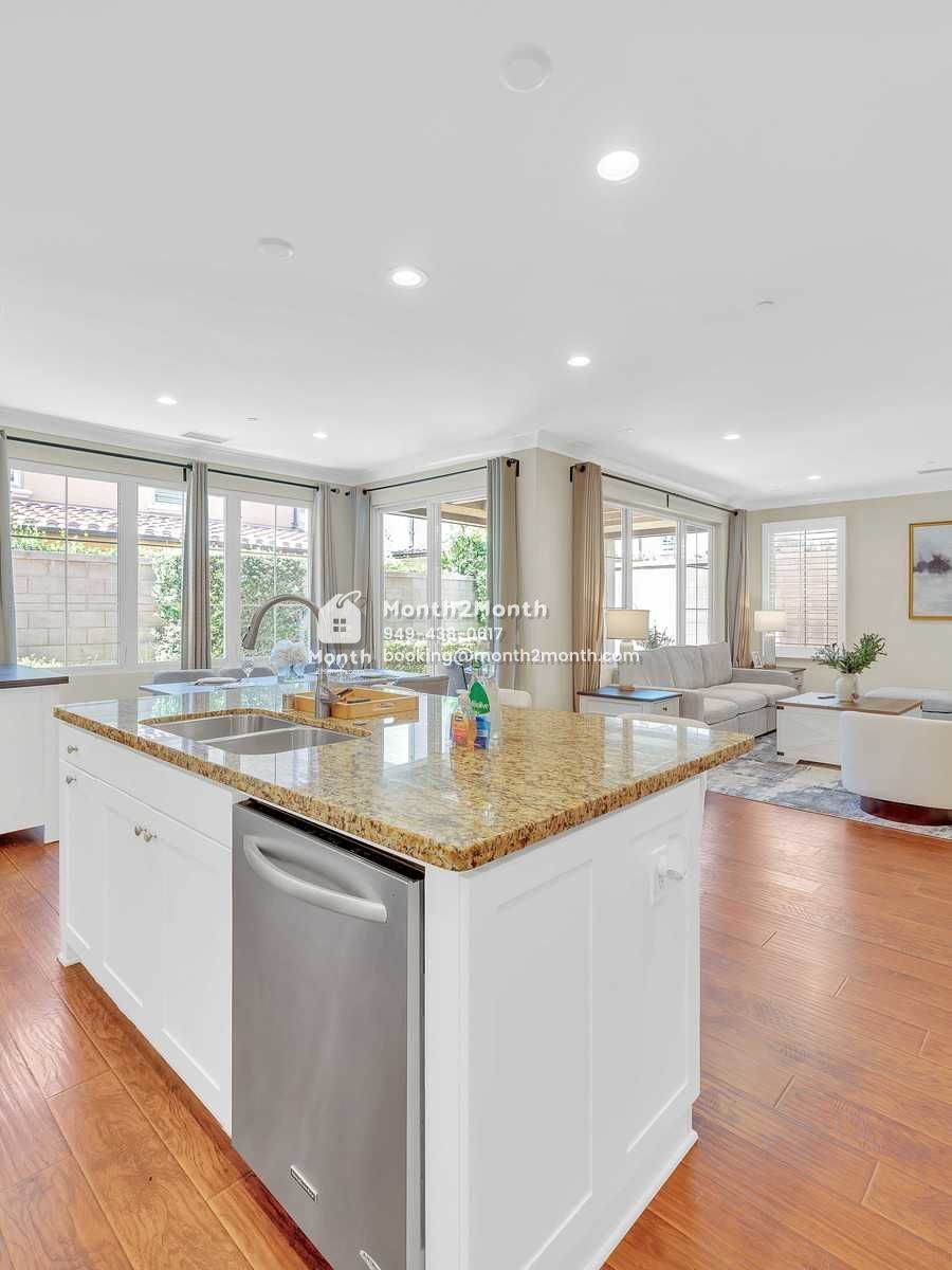 Portrait original 20250811004845 7083d979 indoor 07