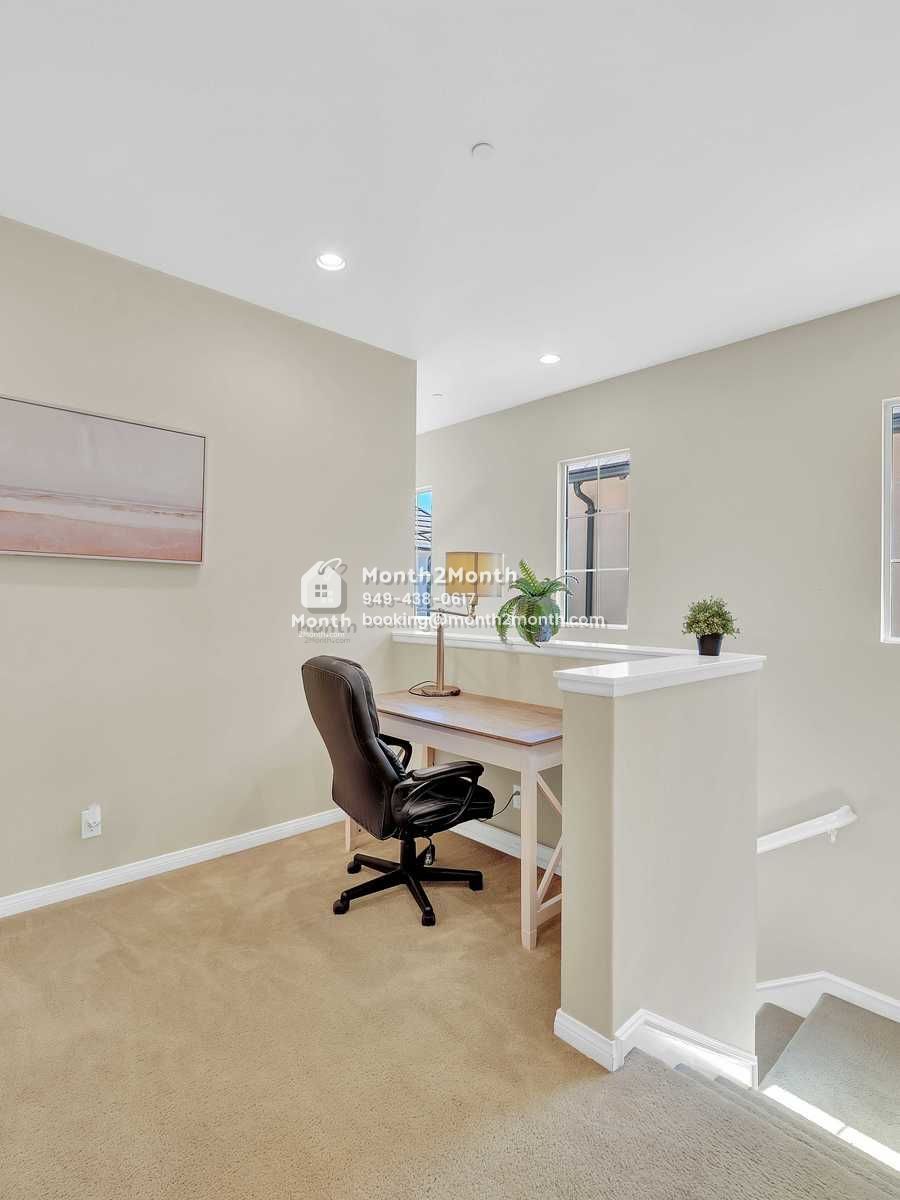 Portrait original 20250811005118 fc340236 indoor 24