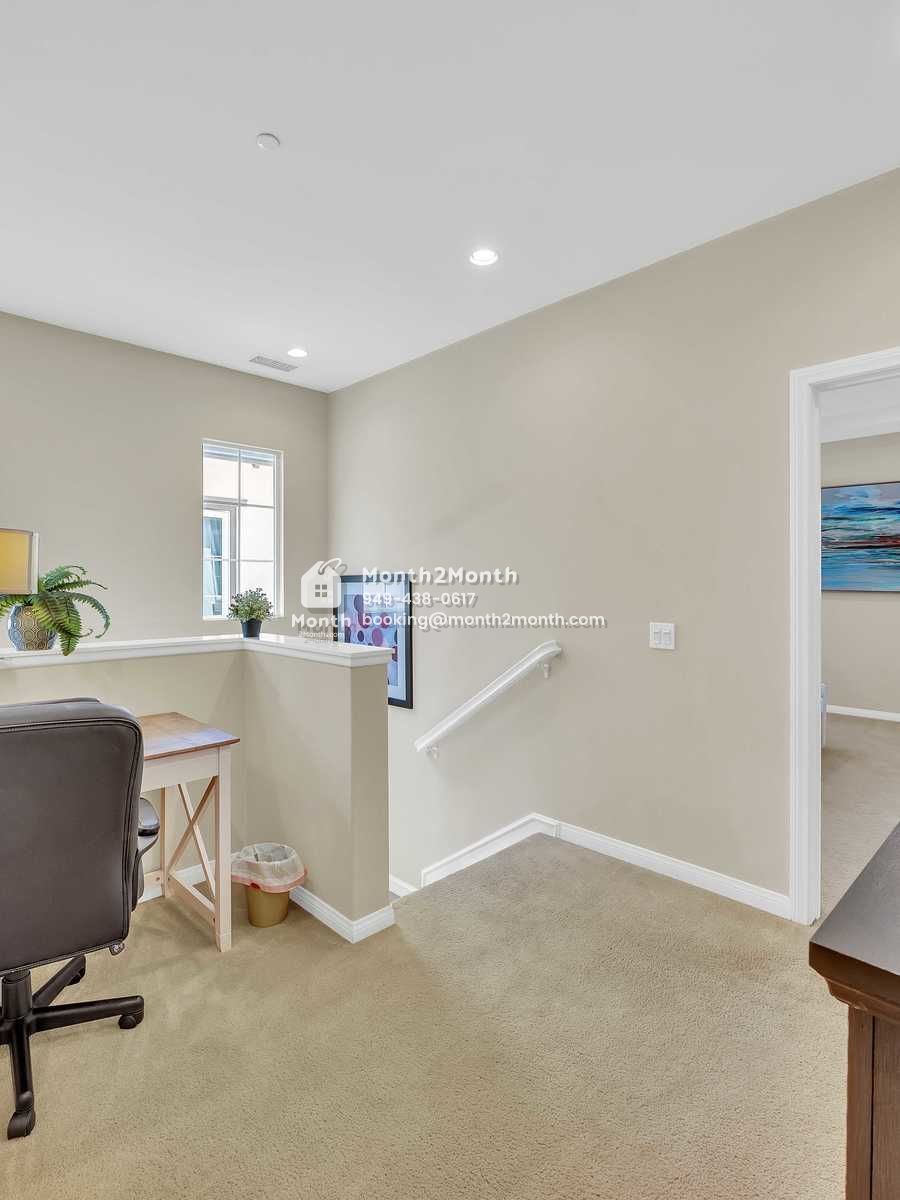 Portrait original 20250811005126 aac0ef9d indoor 24