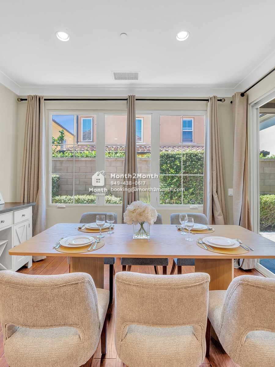 Portrait original 20250811005200 387c288d indoor 24