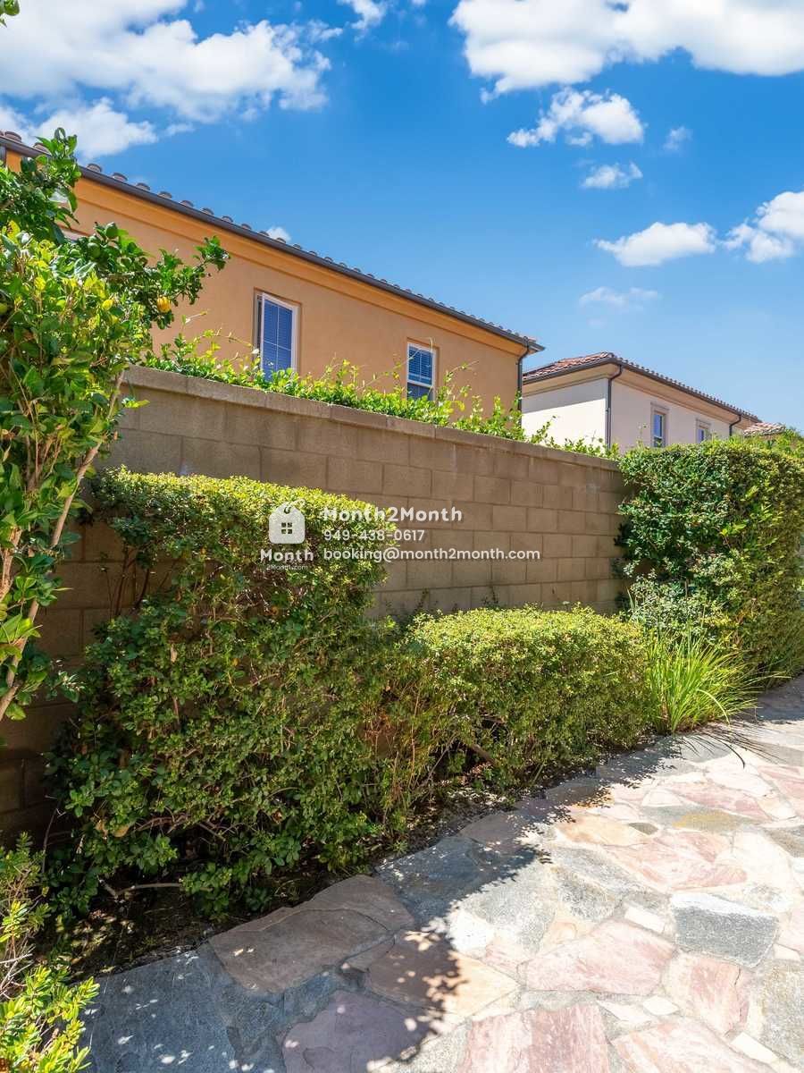 Portrait original 20250811005715 878d6c57 outdoor 05