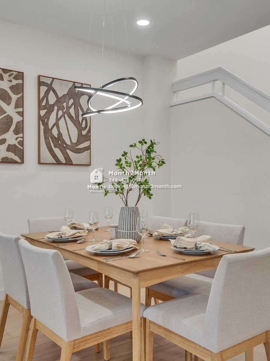 Portrait original 20260112095643 a2dd34c7 indoor 20