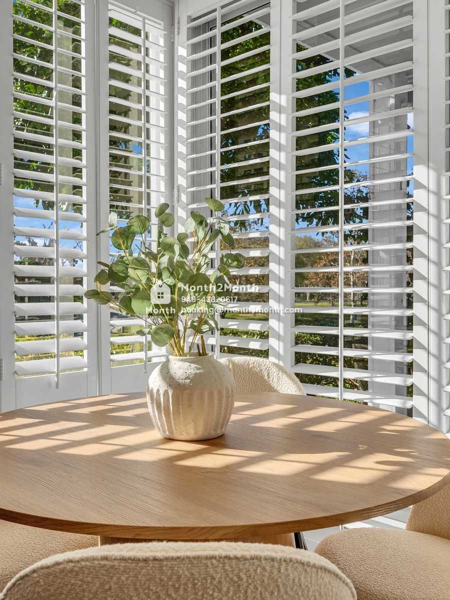 Portrait original 20260112095658 69dcd54e indoor 20