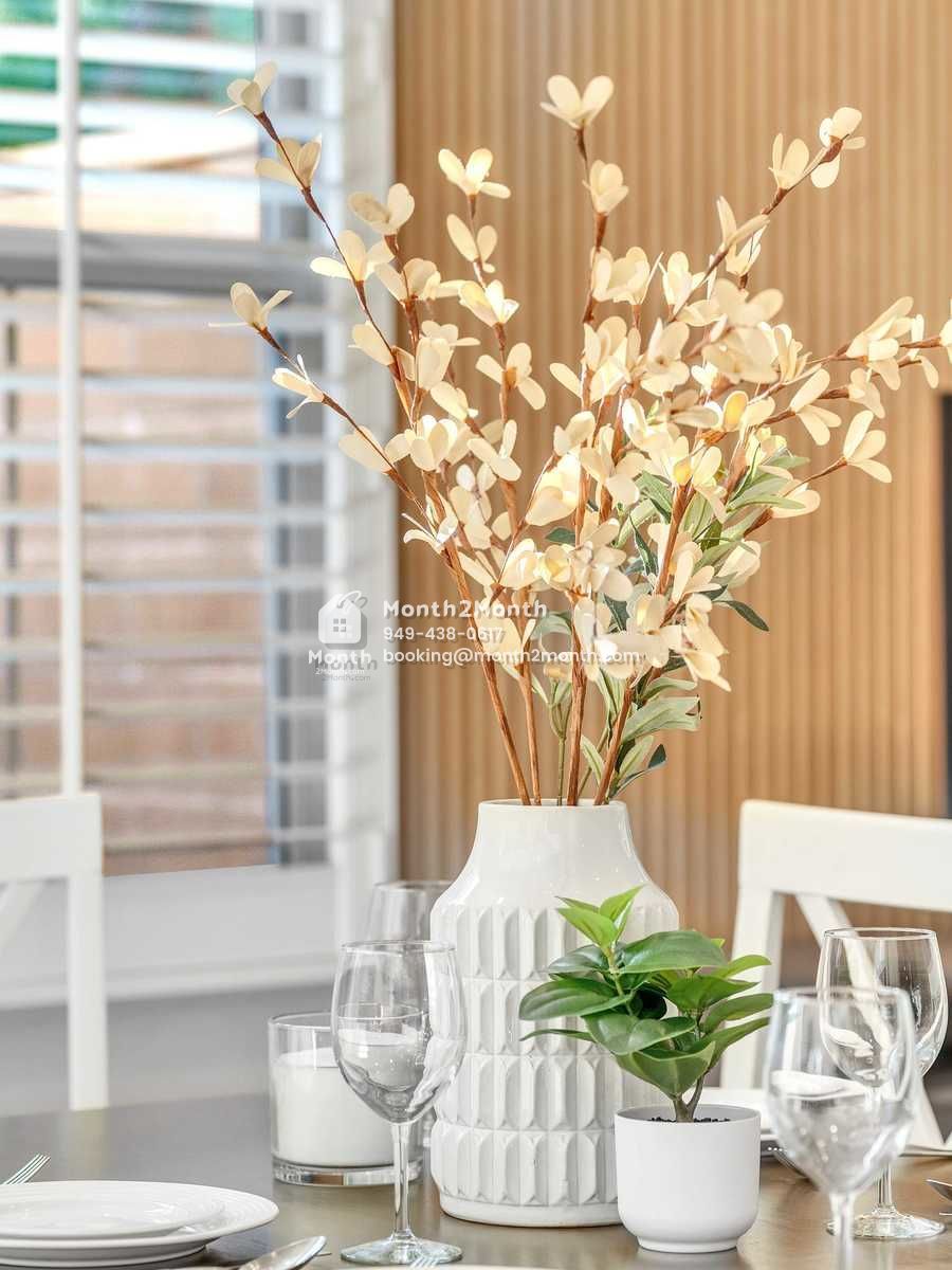 Portrait original 20260119180648 aa944974 indoor 38