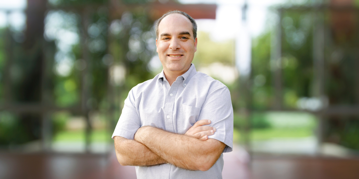 Building Trust at Scale: Troy Fine’s LinkedIn Strategy Revealed