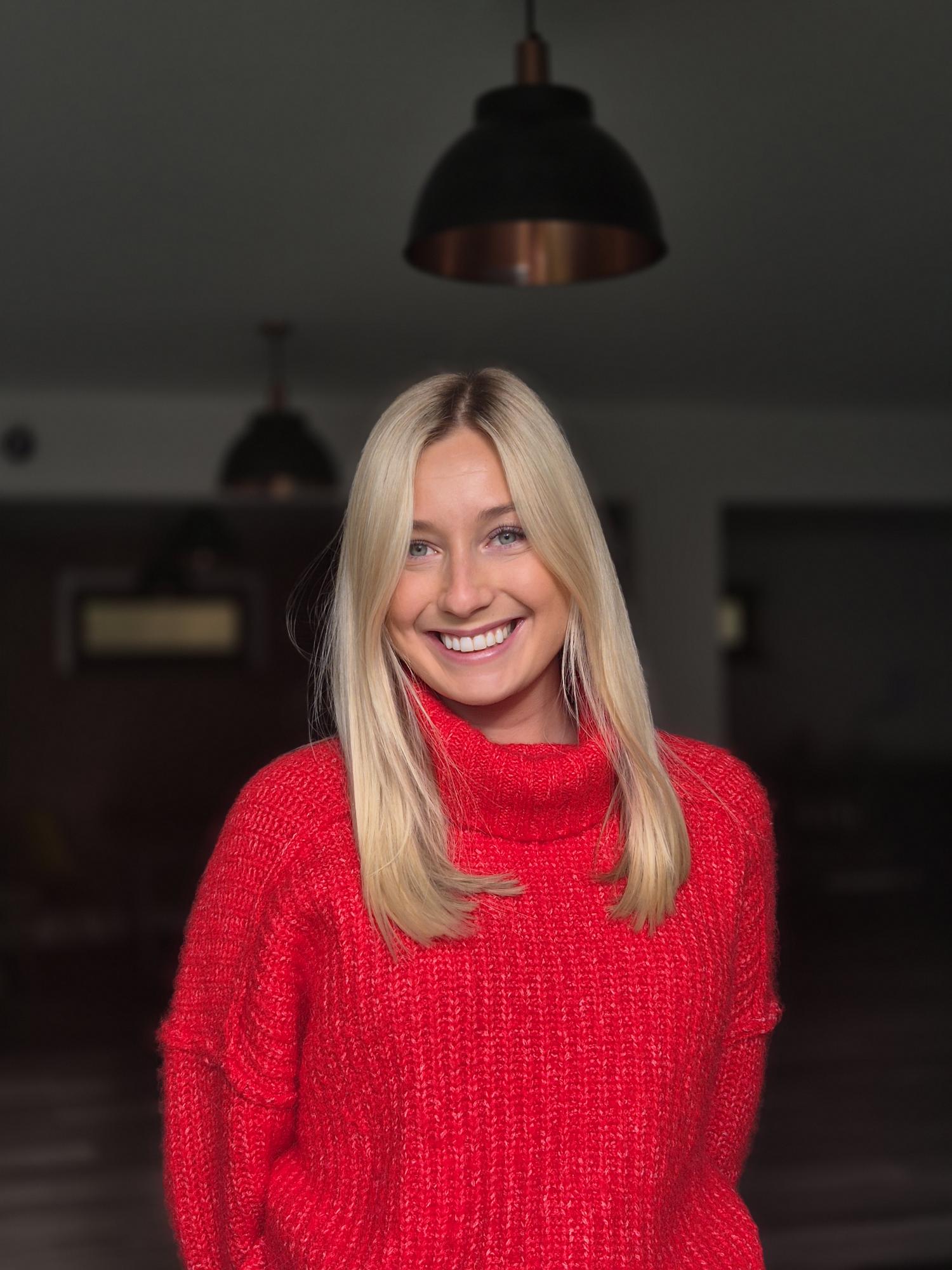 Elle Jones Profile Photo