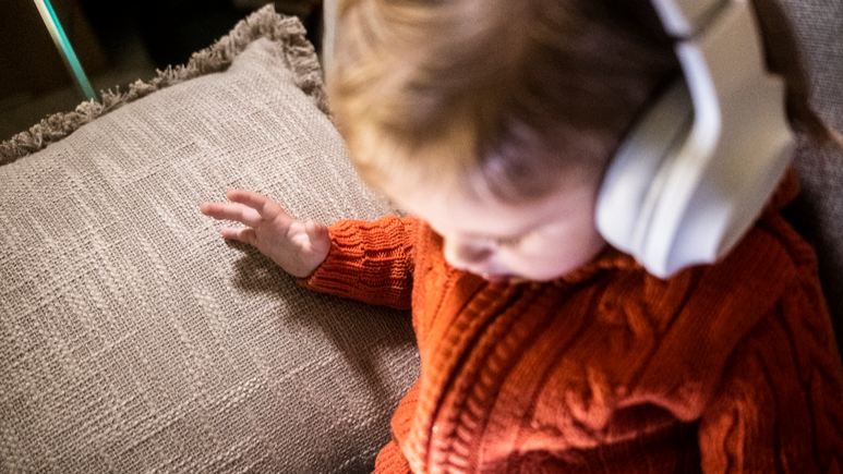 Infant Screen Exposure Leads to Slower Decision-Making In Childhood, Anxiety in Adolescence