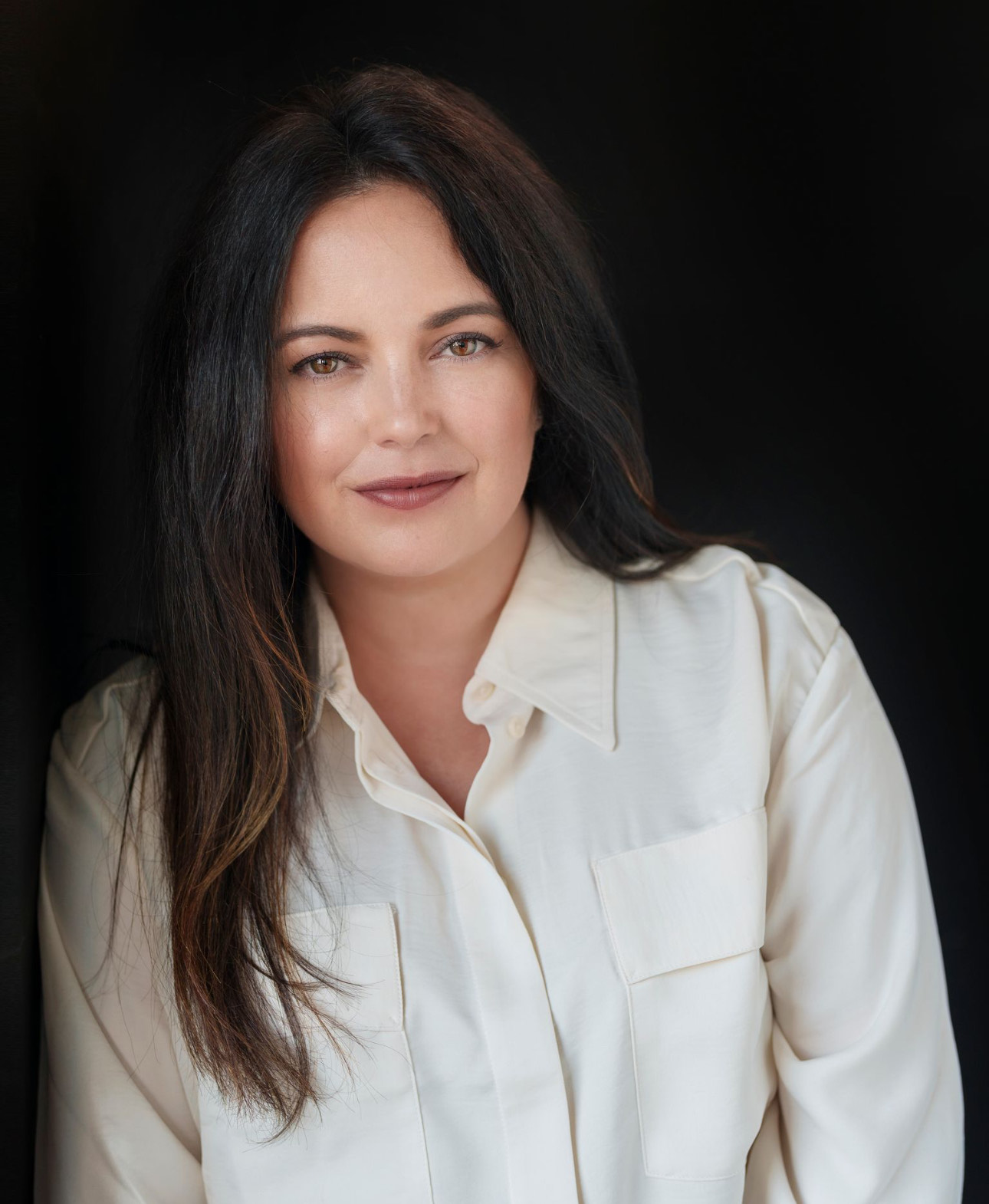 EP 218: WHAT IT TAKES TO BUILD A BOOMING LIFESTYLE BRAND WITH LACI HEWETT