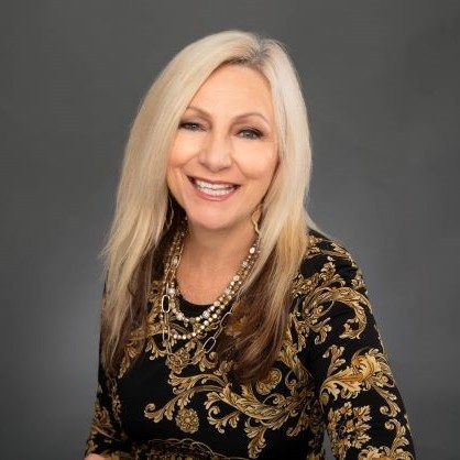 Mastering the Title Game in Northeast Florida: Lisa Andrews of Golden Dog Title