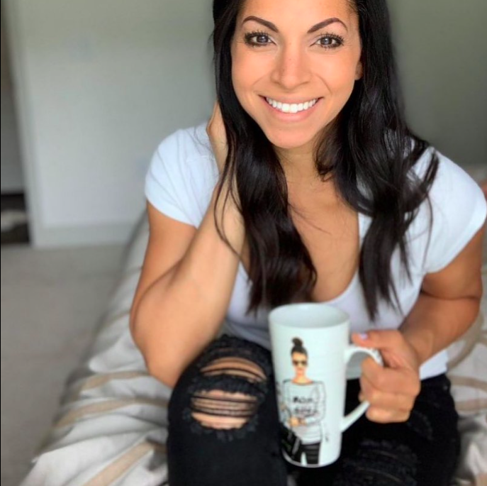 Elena Profile Photo