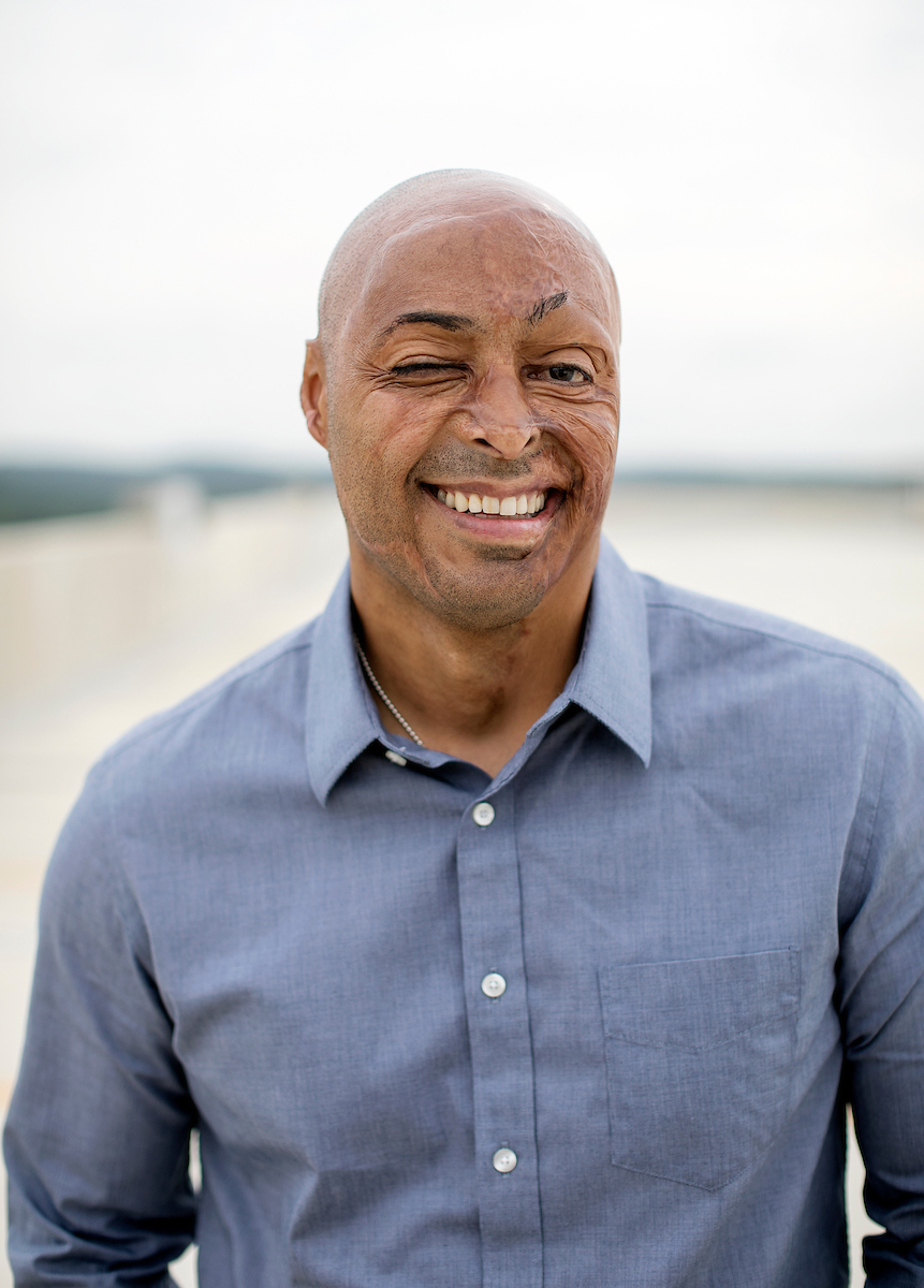 J.R. Martinez Profile Photo