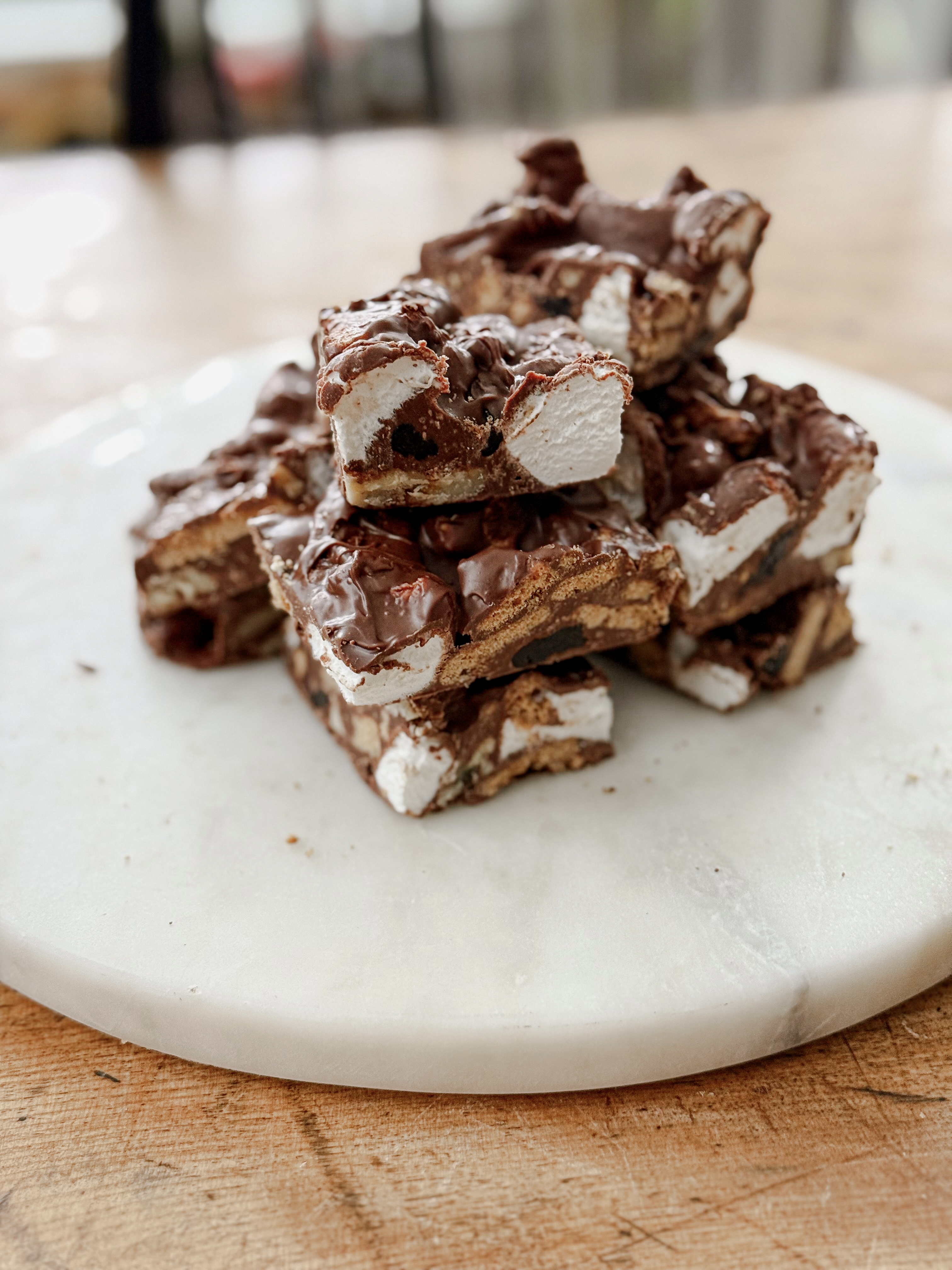 Holiday candy shouldn’t be this easy… or this dangerously good.