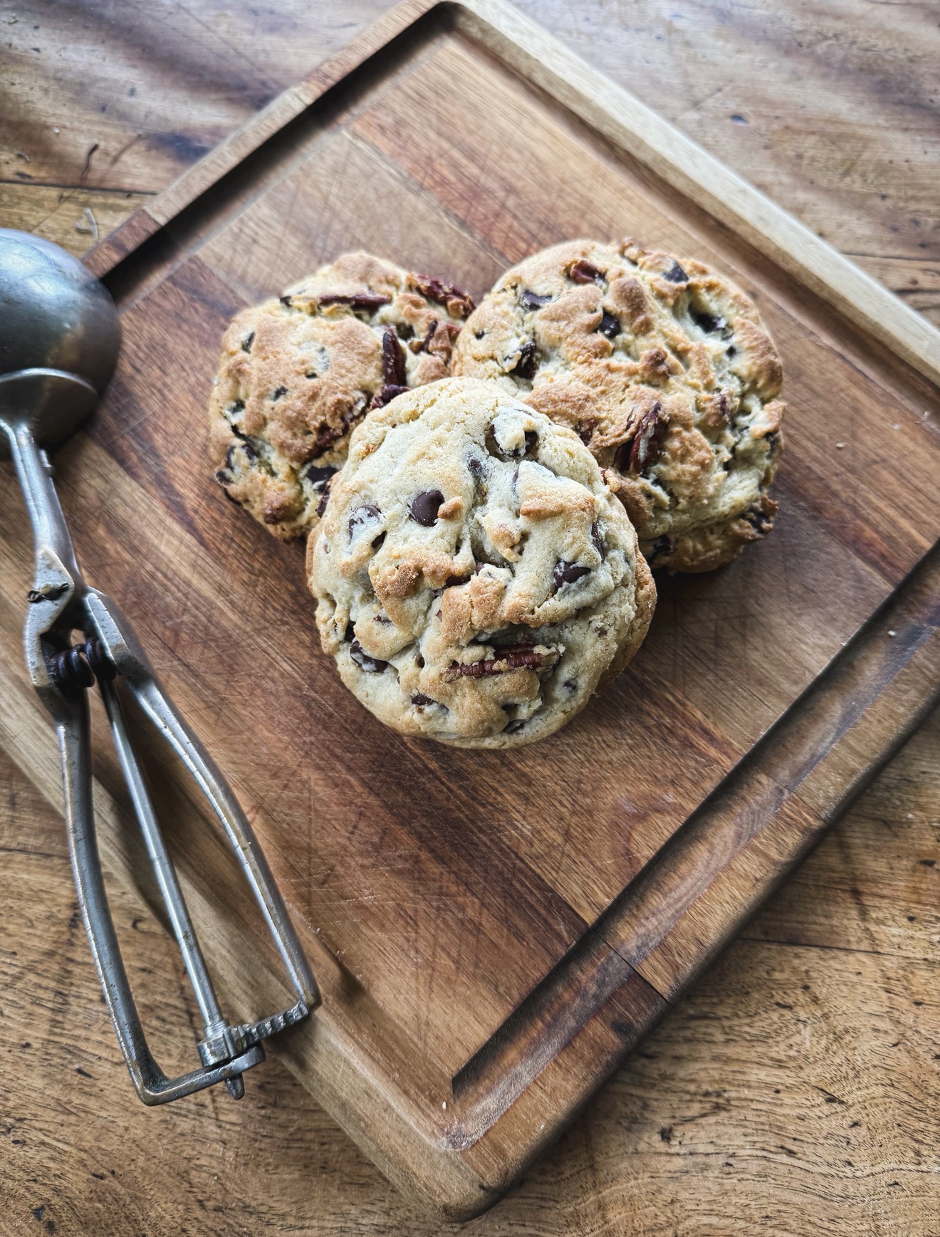 Gluten-free Levain-Style Chocolate Chip Cookies