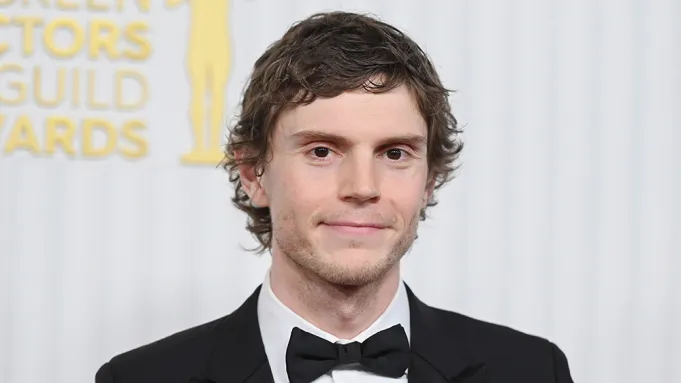 Evan Peters Profile Photo
