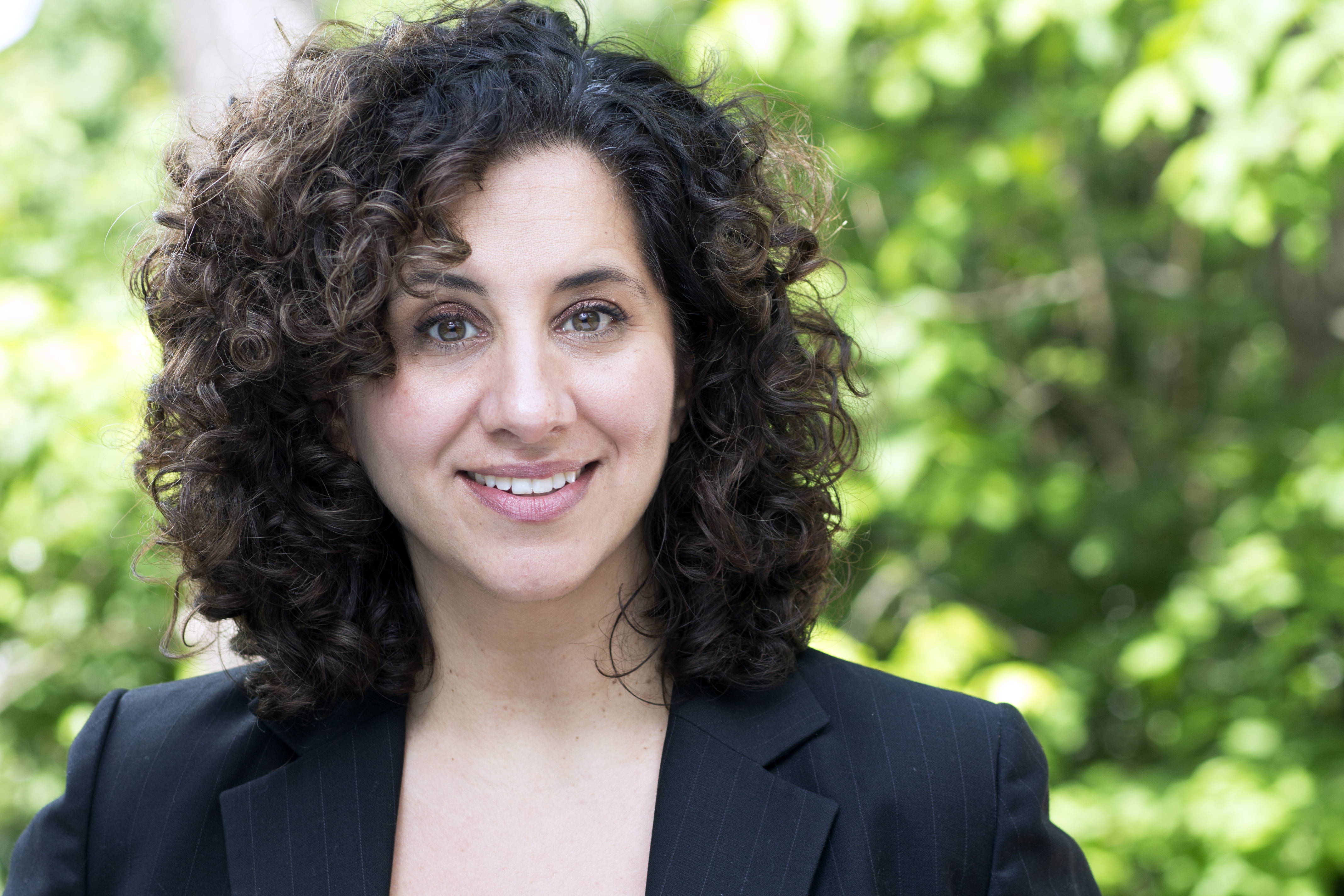 Professor Roshanne Etezady Profile Photo Professor Roshanne Etezady Profile Photo
