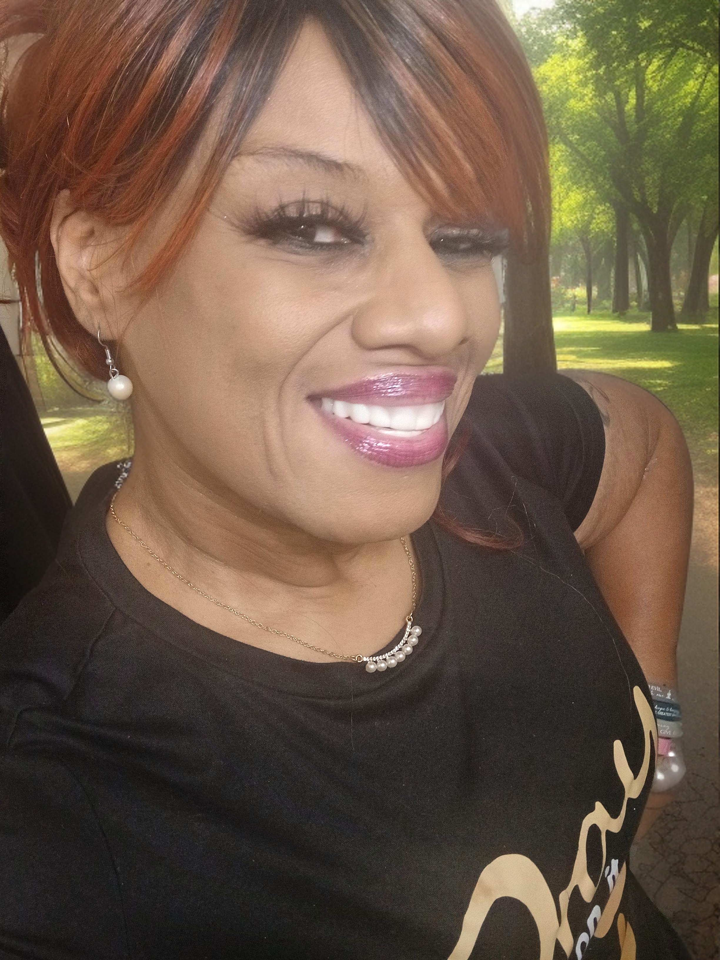 Nahlee Iris Smith Profile Photo