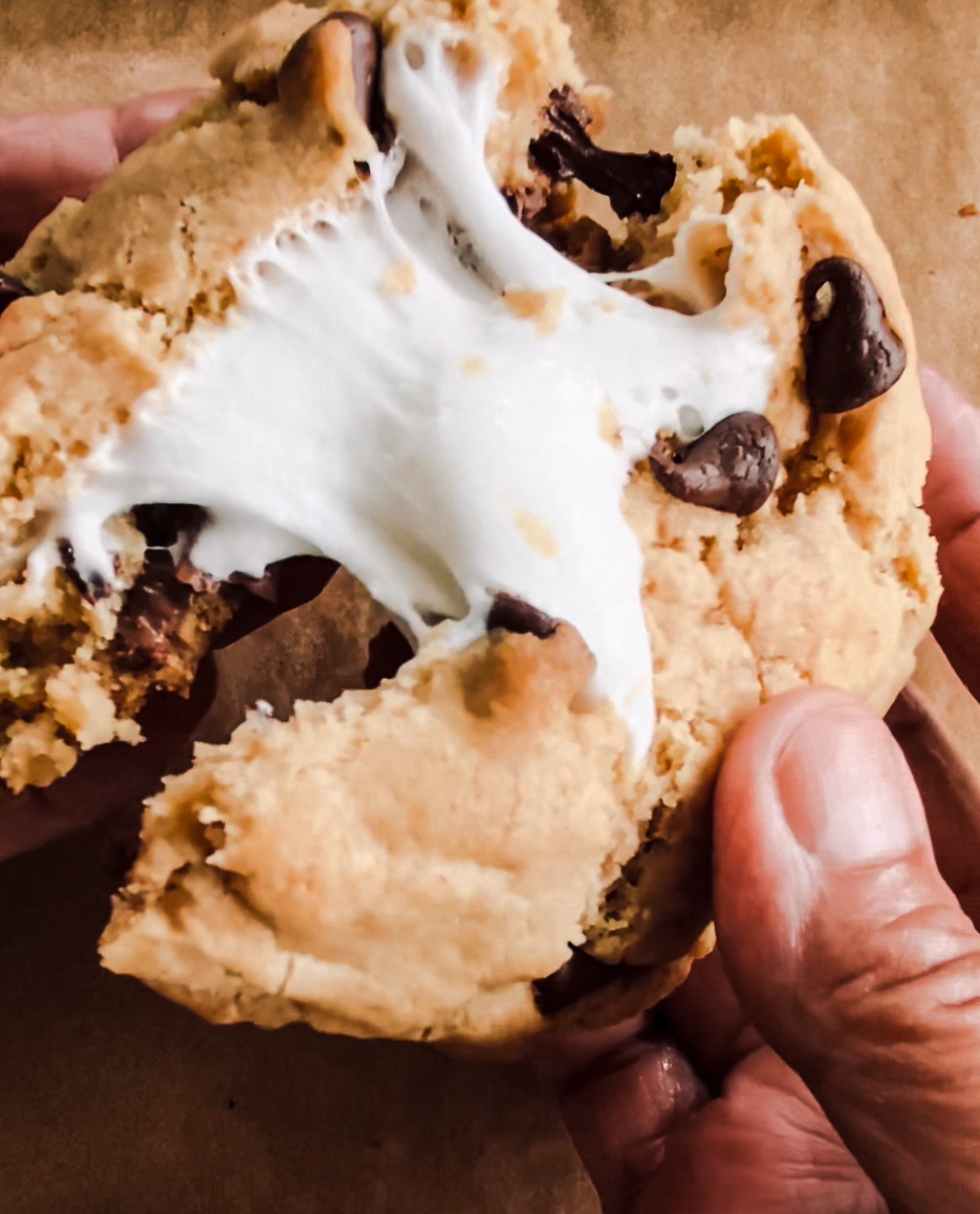 Giant Gluten-Free S’mores Chocolate Chip Cookies Giant Gluten-Free S’mores Chocolate Chip Cookies
