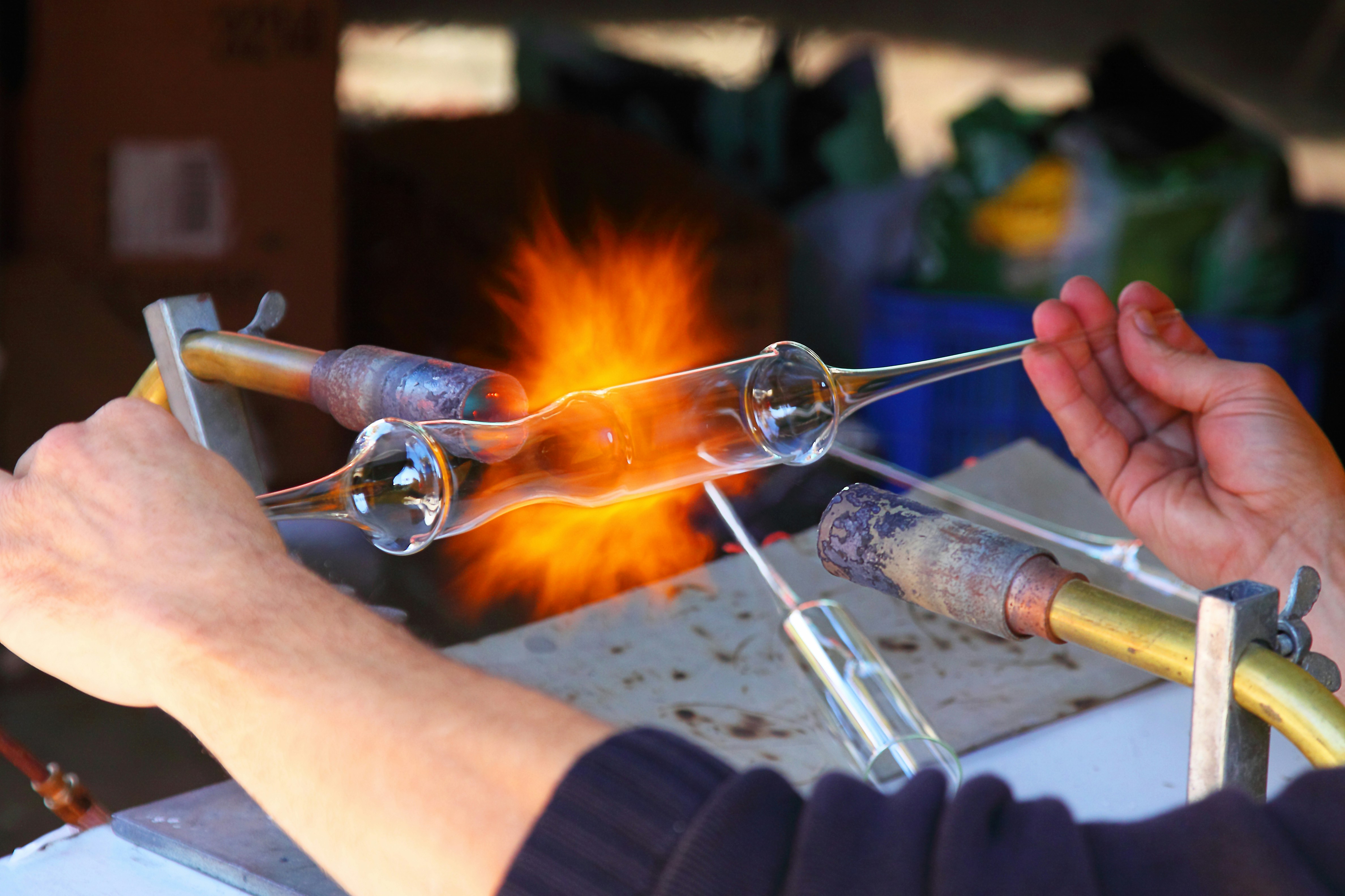 Scientific Glassblower: WHO Makes Things Out of Glass?