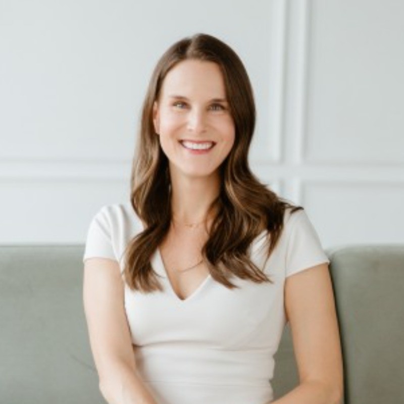 Laura Oslick Profile Photo Laura Oslick Profile Photo