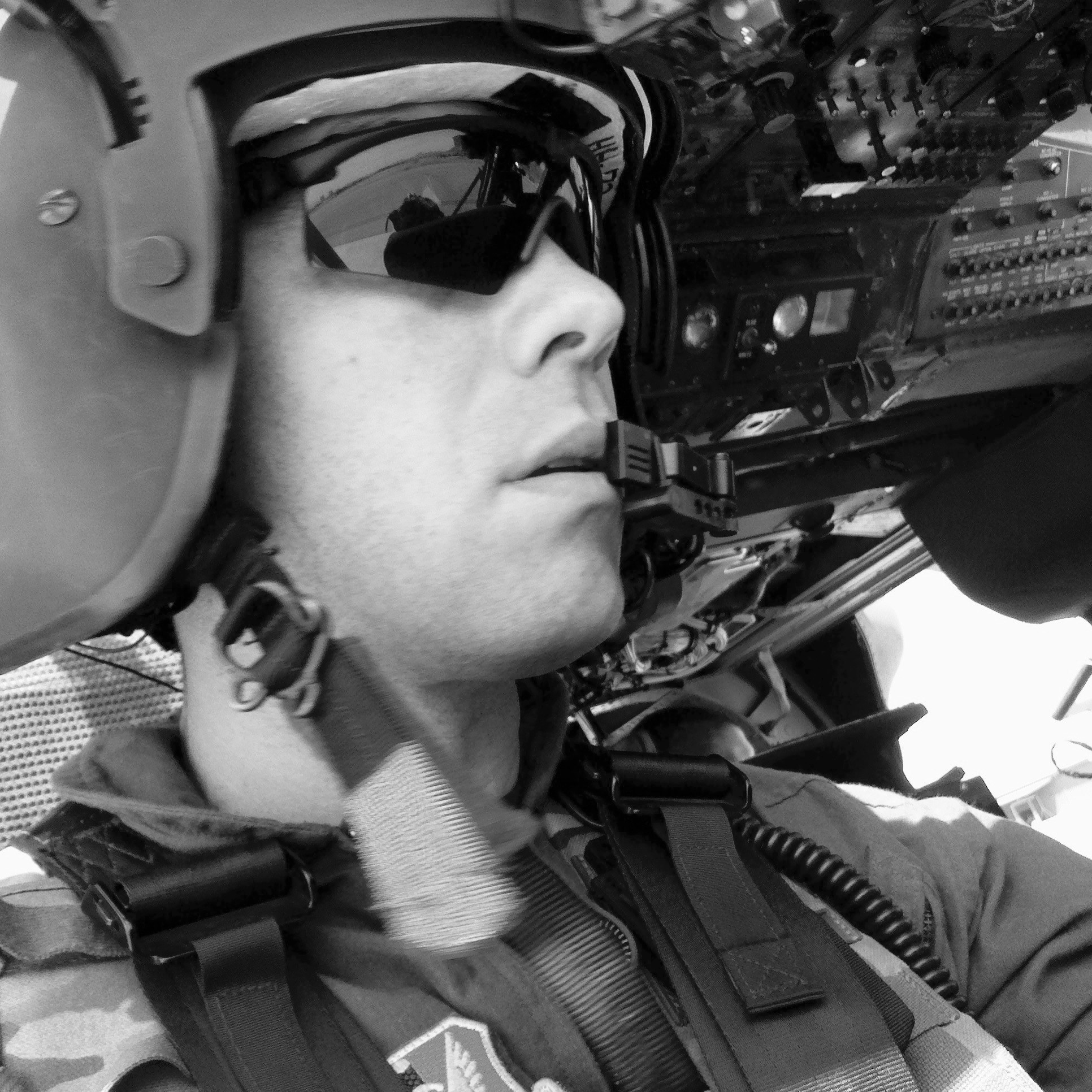 Robert Scoggins - Air Force Veteran - Living through hell - Giving back