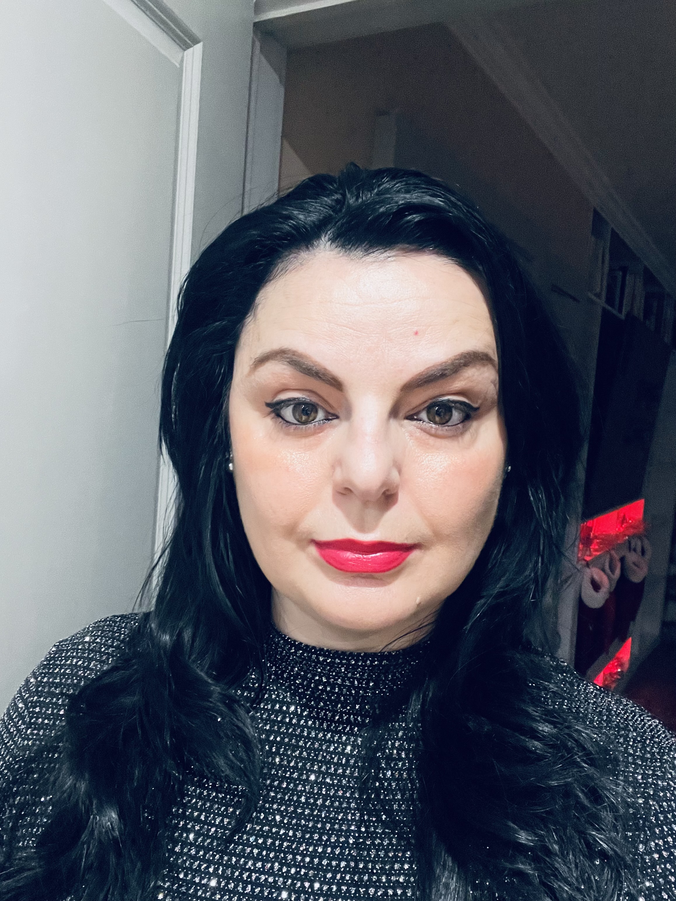 Elona Lopari Profile Photo