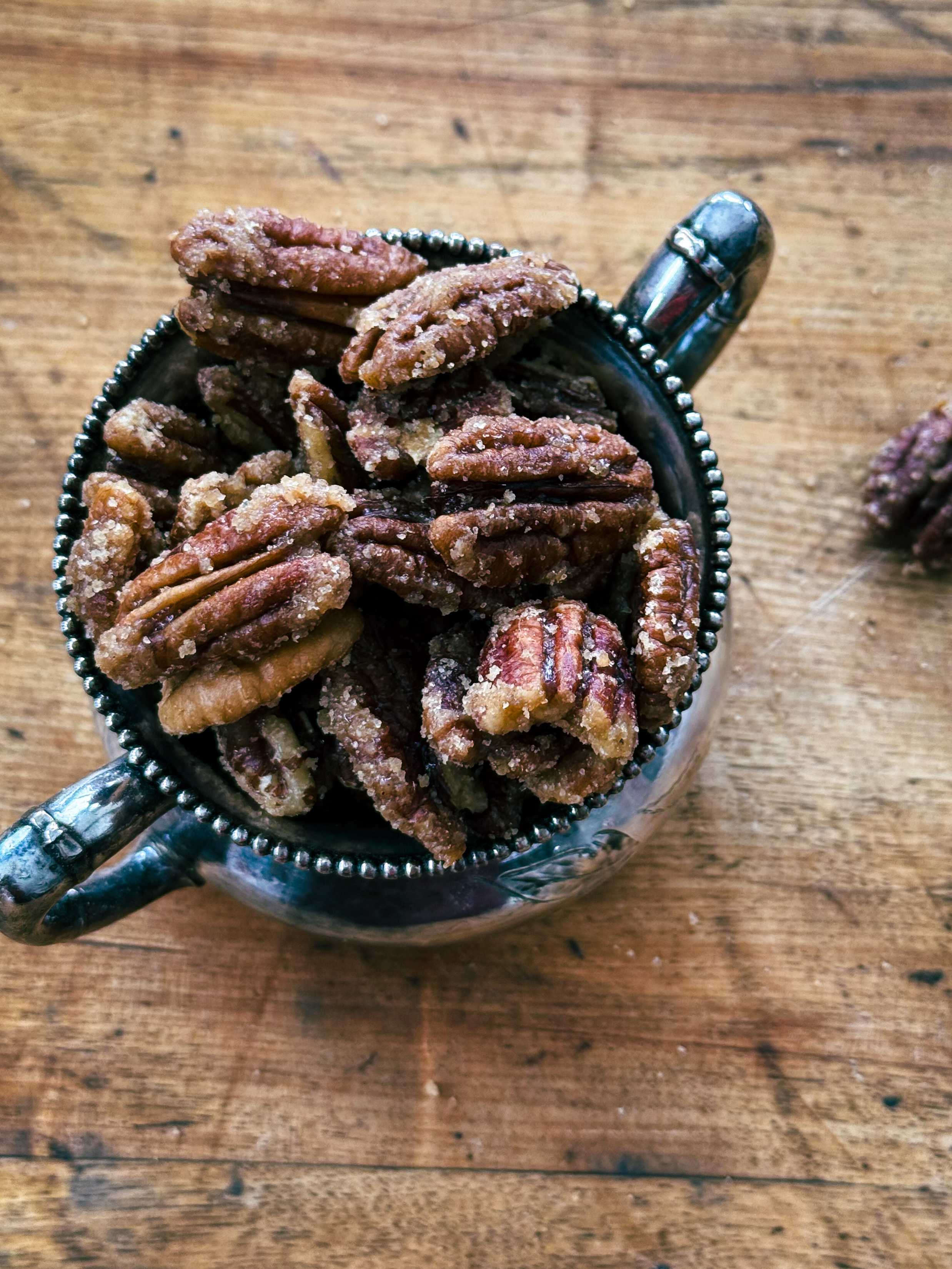 I can't stop snacking on these tasty candied pecans!