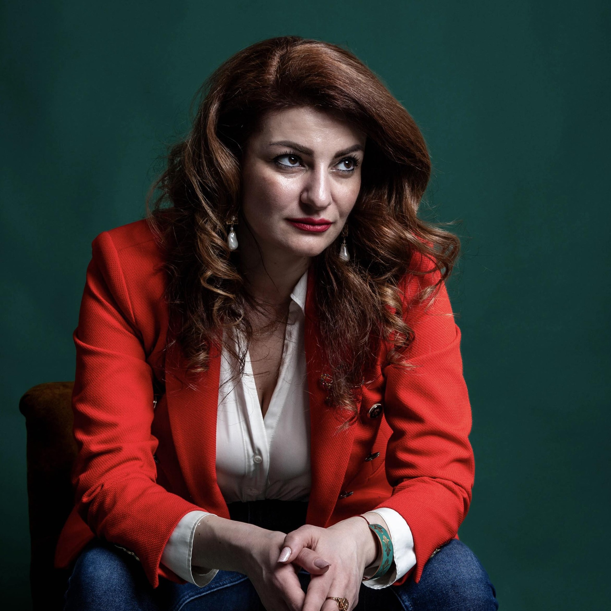 Dușmanul cui? O societate în căutare de vinovați și incapacitatea cronică de reformă