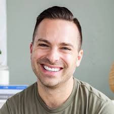 Justin Moore Profile Photo