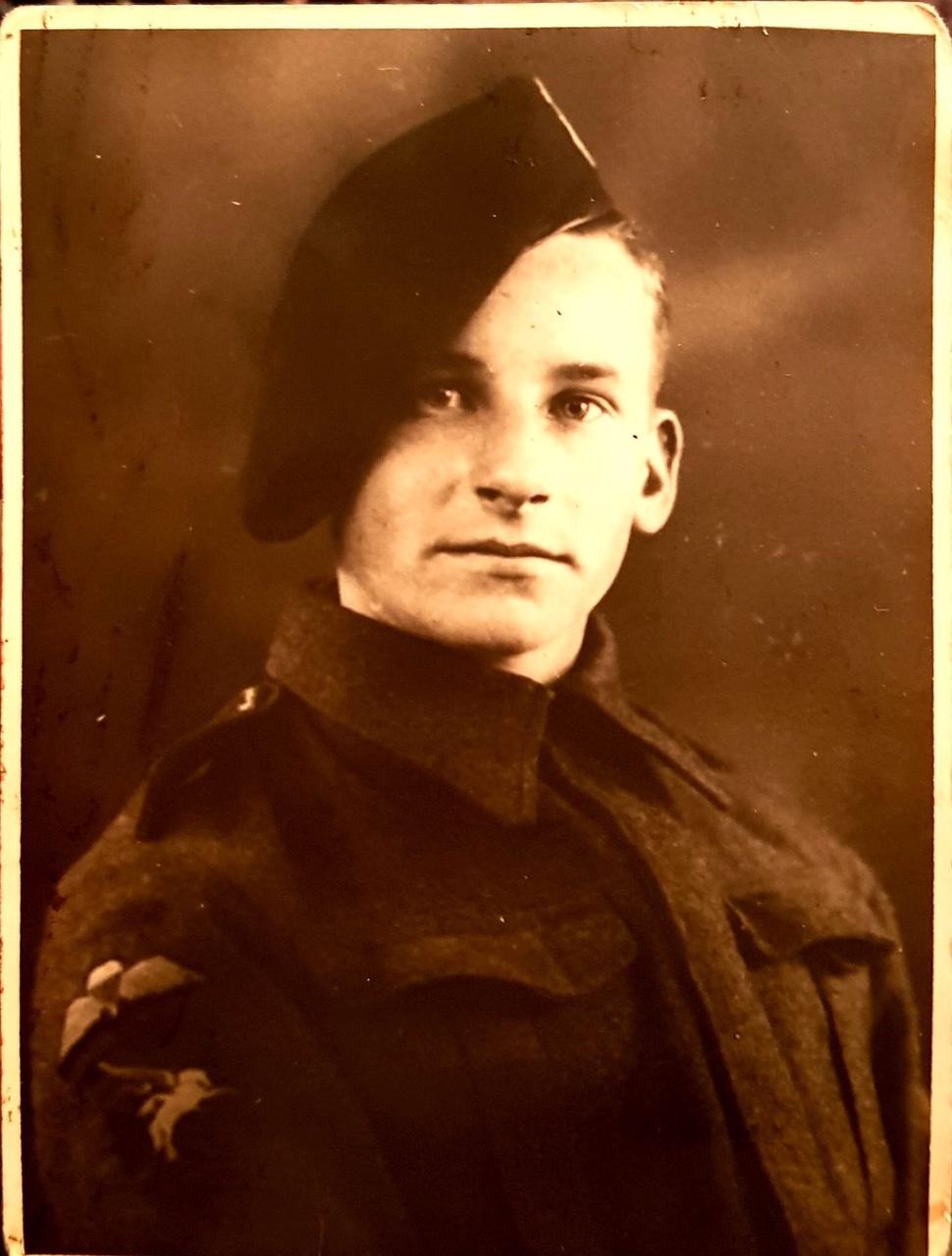 38 Sergeant Eion McEwan -5th Scottish Para WWII memoir