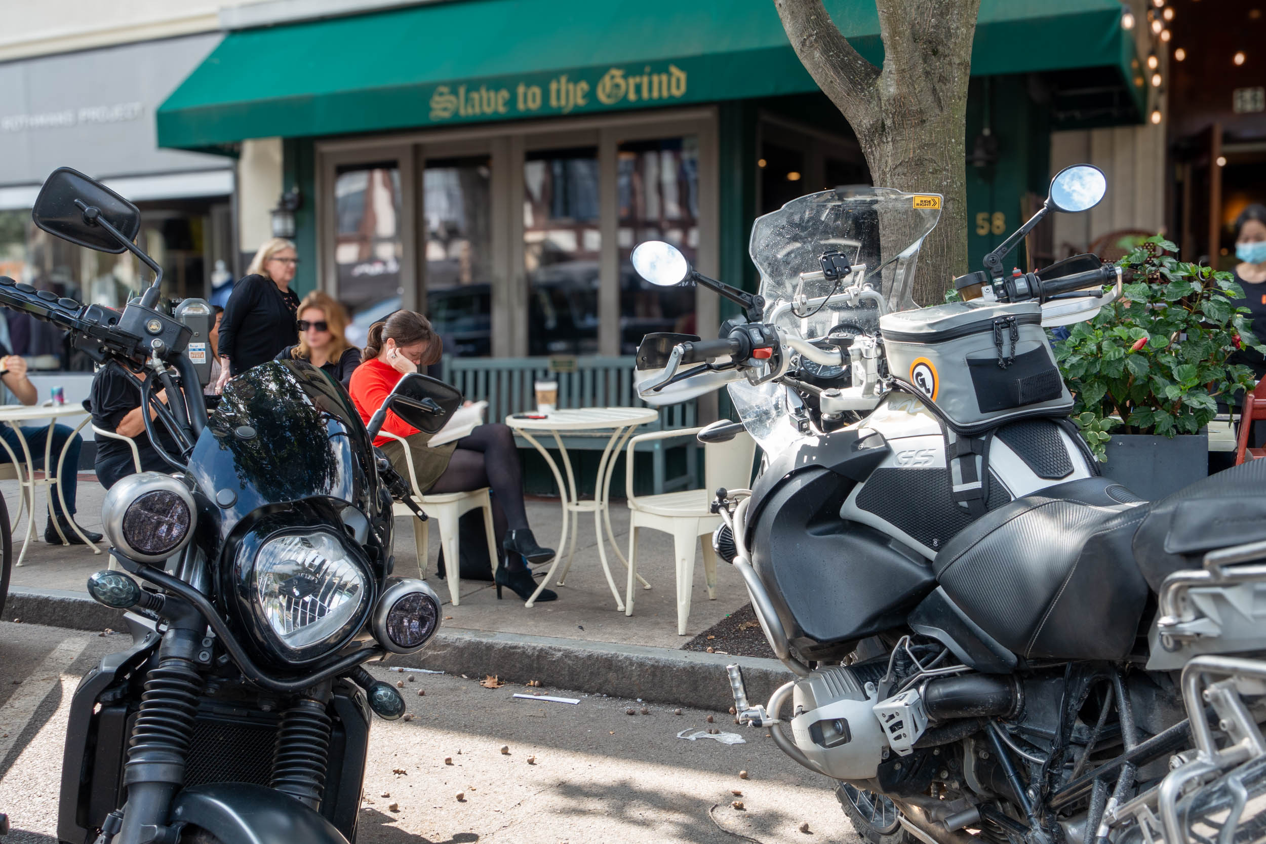 Exploring Bronxville: A Journey to Slave to the Grind Café