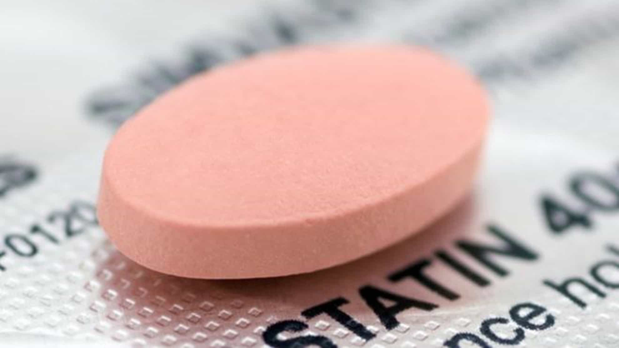 The effect of statins on average survival in randomised trials, an analysis of end point postponement The effect of statins on average survival in randomised trials, an analysis of end point postponement
