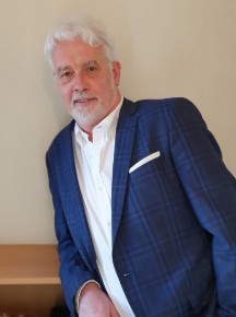 Peter Willis Profile Photo