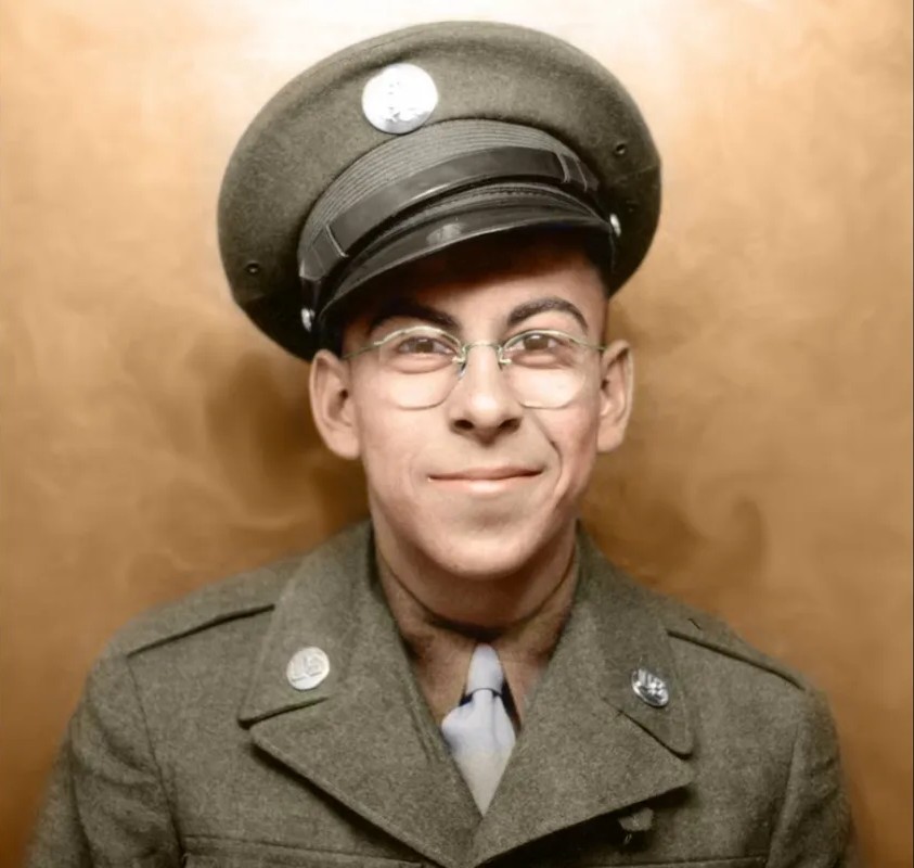 A Hero Returns! A Hero Returns!