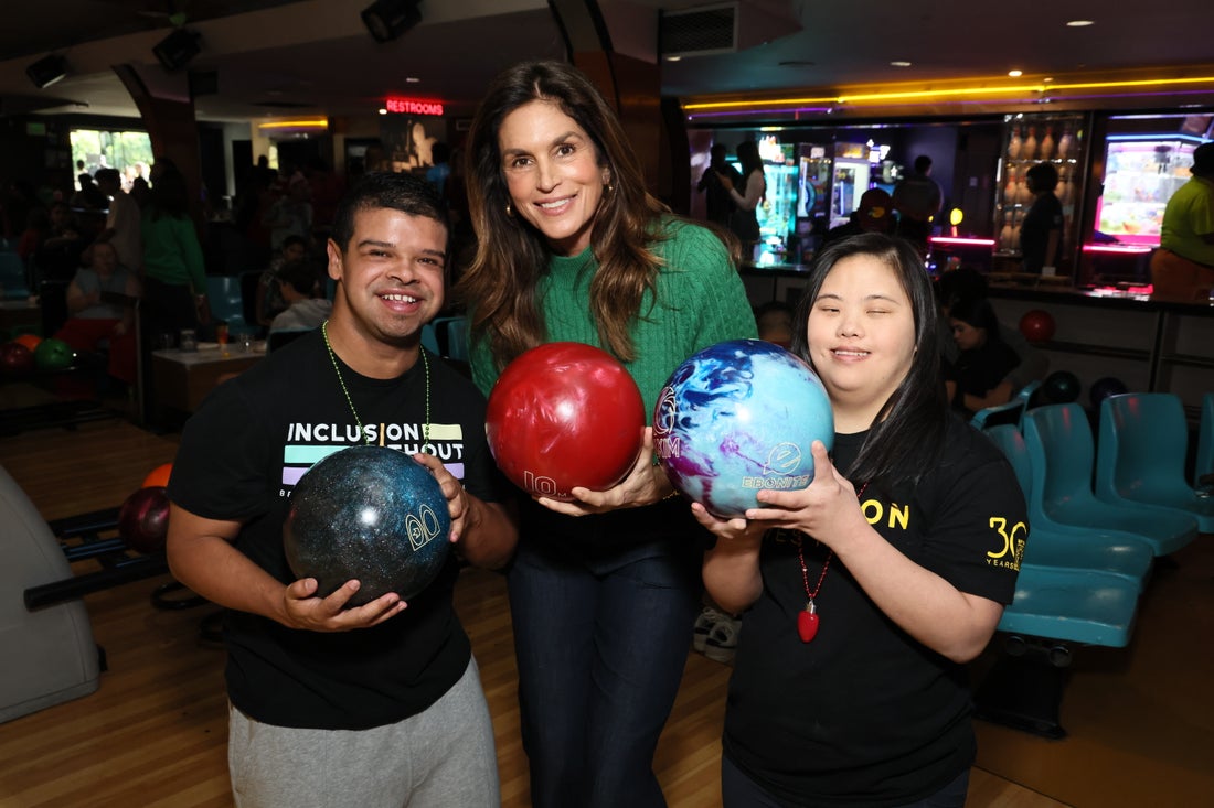 2025 Celebrity Holiday Bowling with Best Buddies Benefiting Best Buddies International and Individuals with Intellectual and Developmental Disabilities with Cindy Crawford