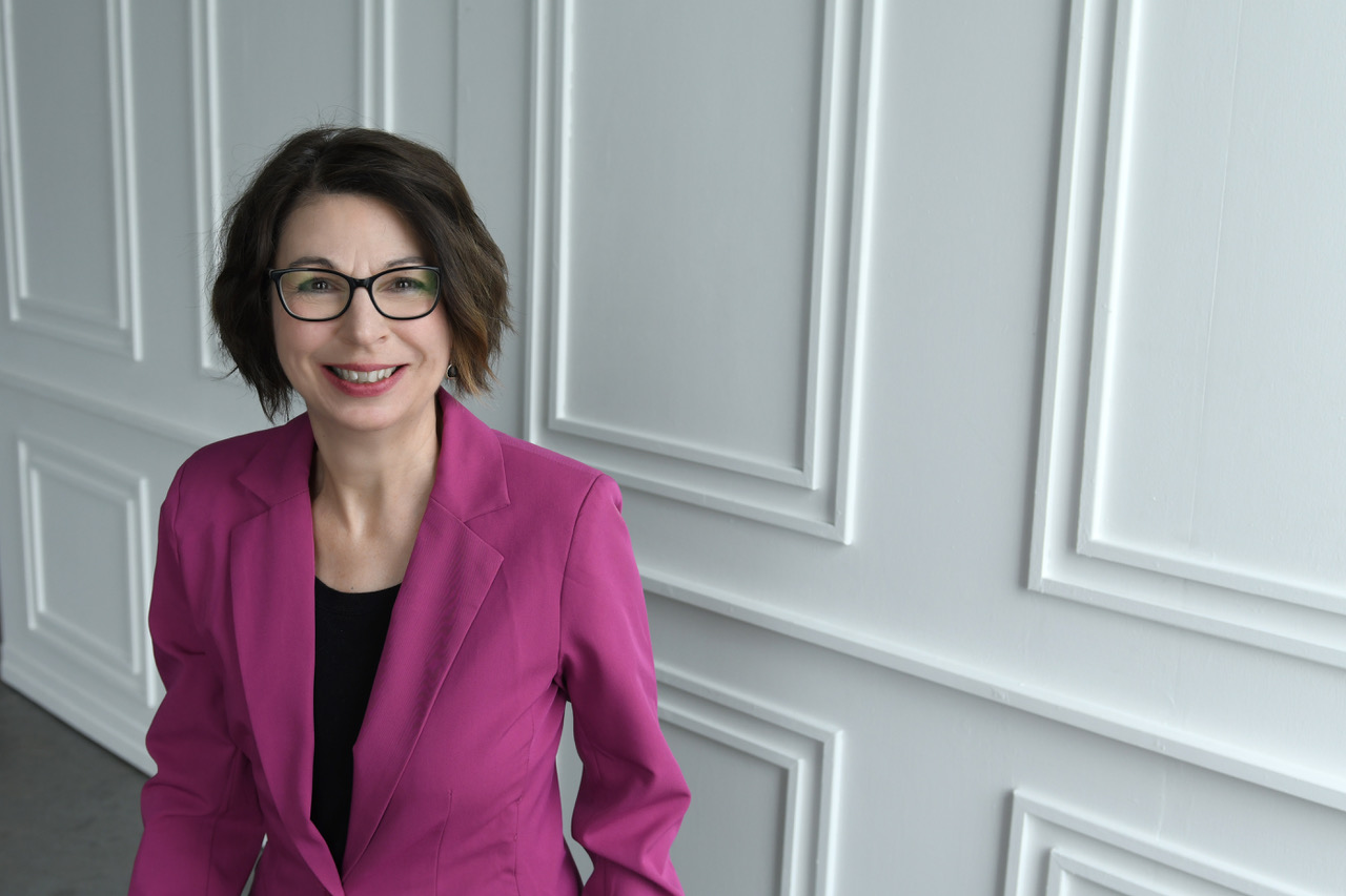 Jennifer Zach Profile Photo