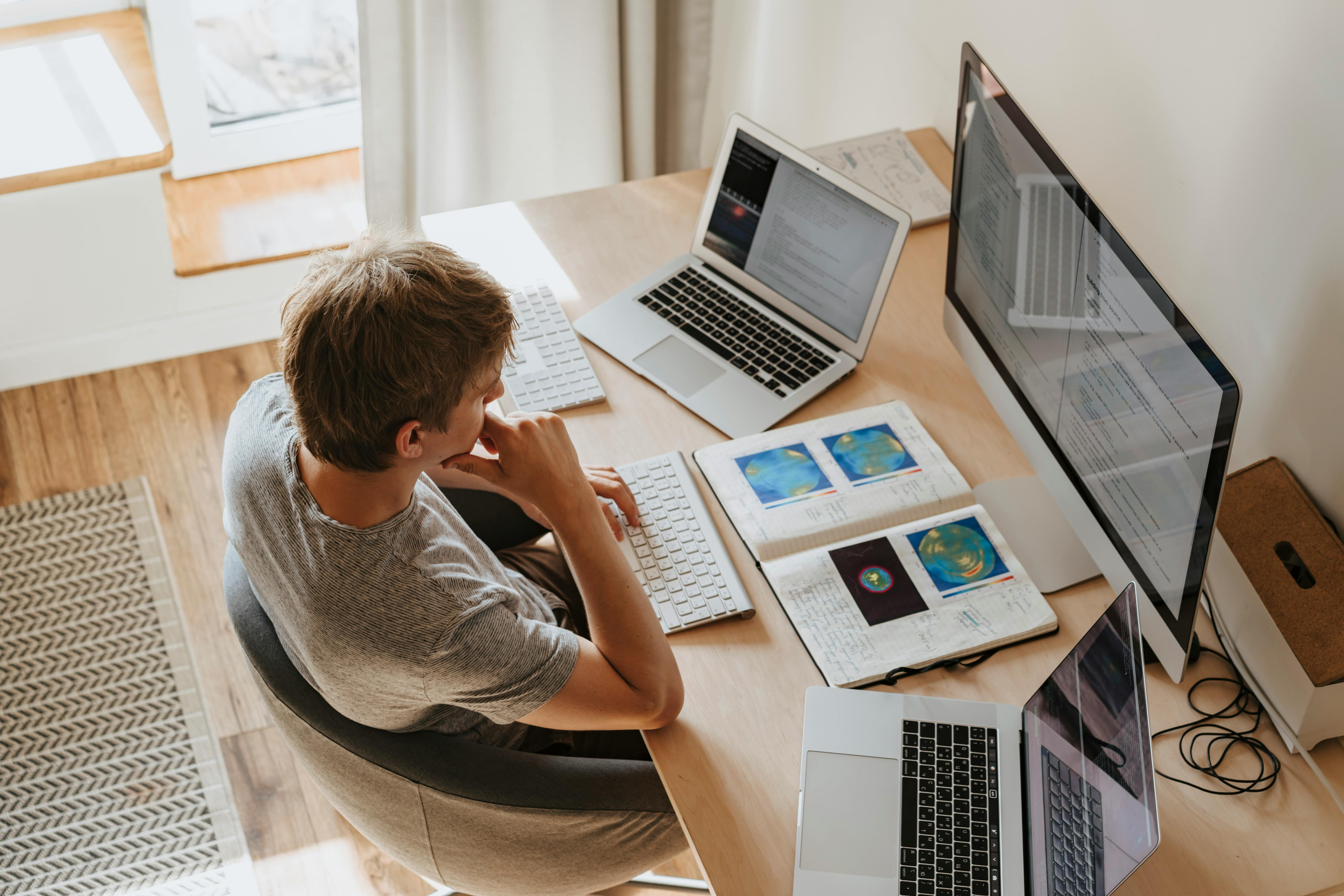 Designing for the Connected Learner: A Connectivism Guide