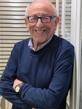 Ivor Davis Profile Photo