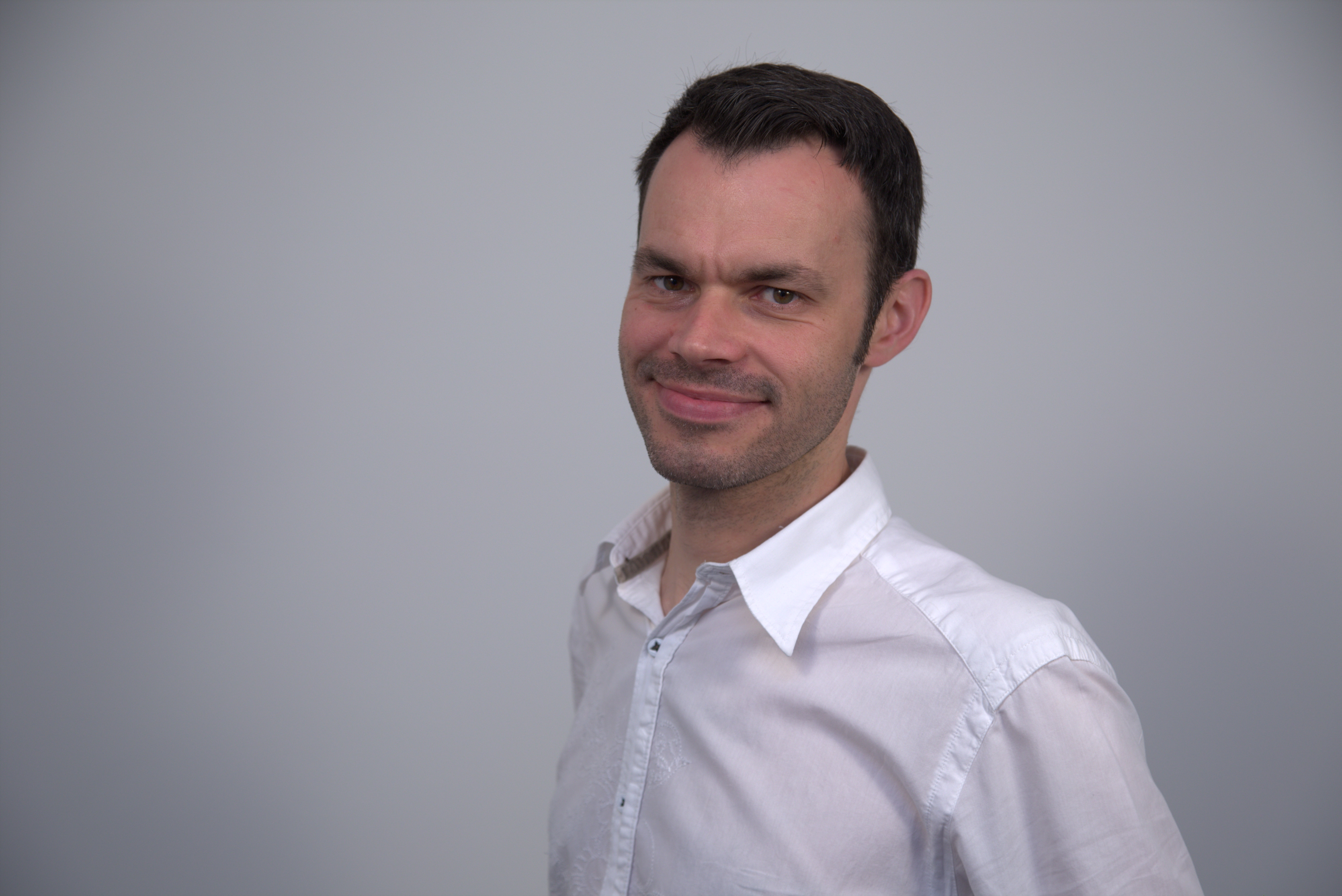 AI for Small Businesses: How to Use AI Without the Hype (and Without Breaking Trust) AI for Small Businesses: How to Use AI Without the Hype (and Without Breaking Trust)