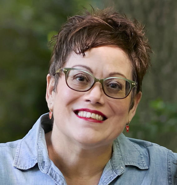 What Writers Should Know Before Signing with a Literary Agent What Writers Should Know Before Signing with a Literary Agent
