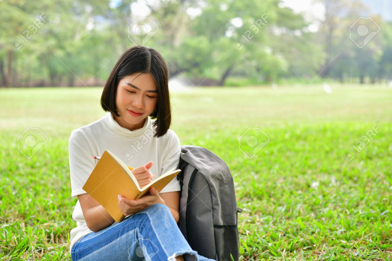How to Build a Reading List You'll Actually Finish