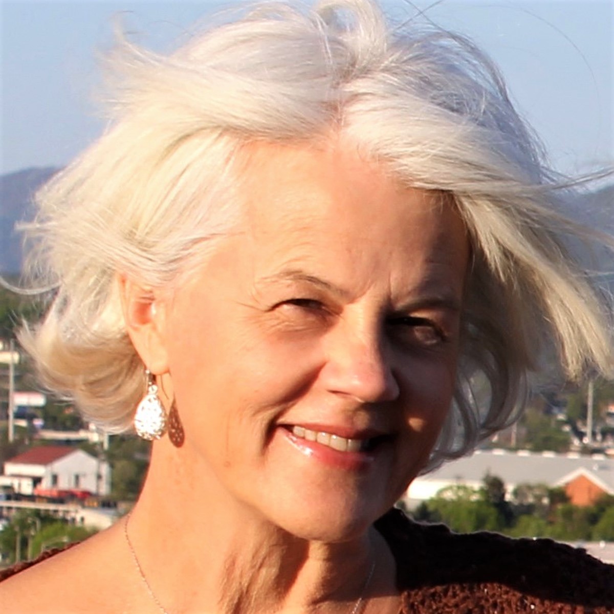 Beth Macy, author "Dopesick" and Ed Bisch -on Purdue Pharma Battle